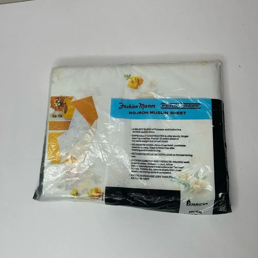 New deadstock vintage 70s 1970s JCPenney Yellow flower Floral flat Sheet